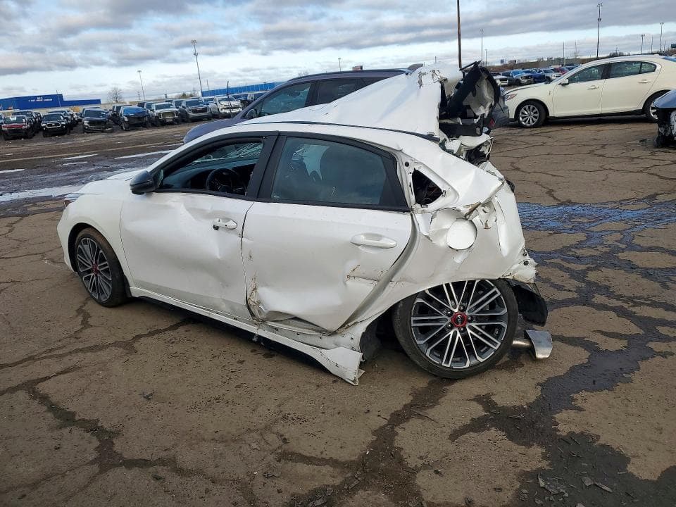 2023 KIA FORTE GT 2