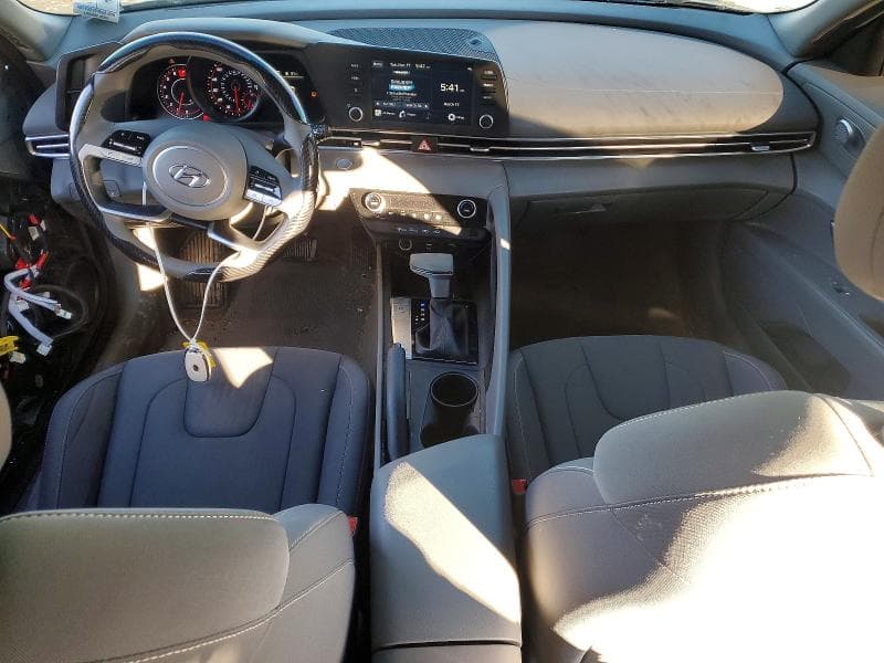2023 HYUNDAI ELANTRA SEL 8