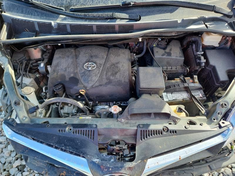 2020 TOYOTA SIENNA LE 8-PASSENGER 12