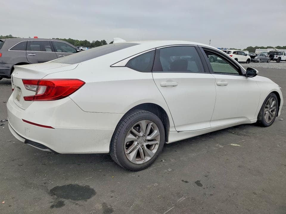 2018 HONDA ACCORD LX 3