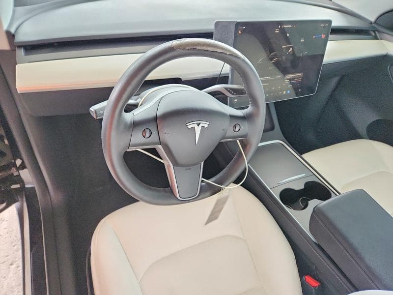 2022 TESLA MODEL Y 8