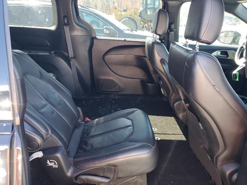 2019 CHRYSLER PACIFICA TOURING L 11
