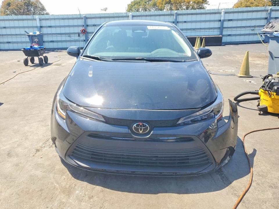 2025 TOYOTA COROLLA LE 5