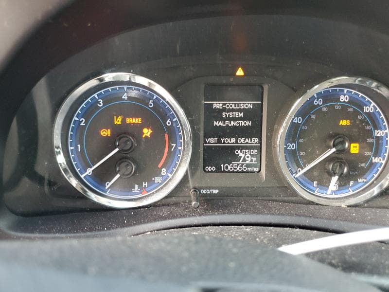 2019 TOYOTA COROLLA LE 9