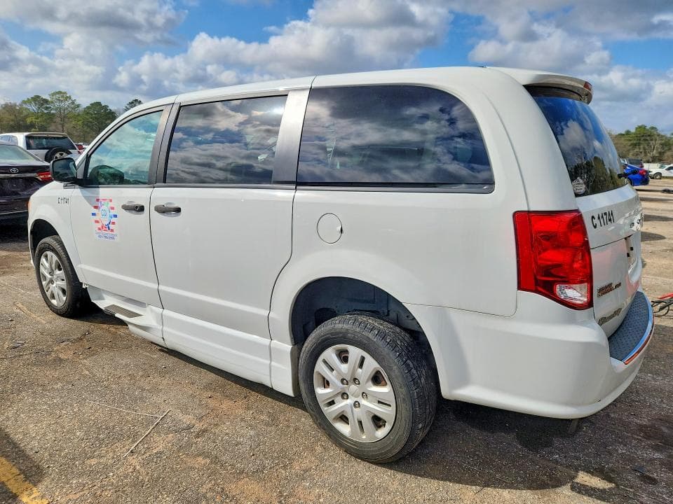2019 DODGE GRAND CARAVAN SE 2