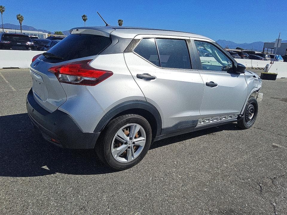 2020 NISSAN KICKS S 3