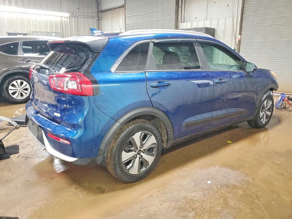 2018 KIA NIRO LX 3