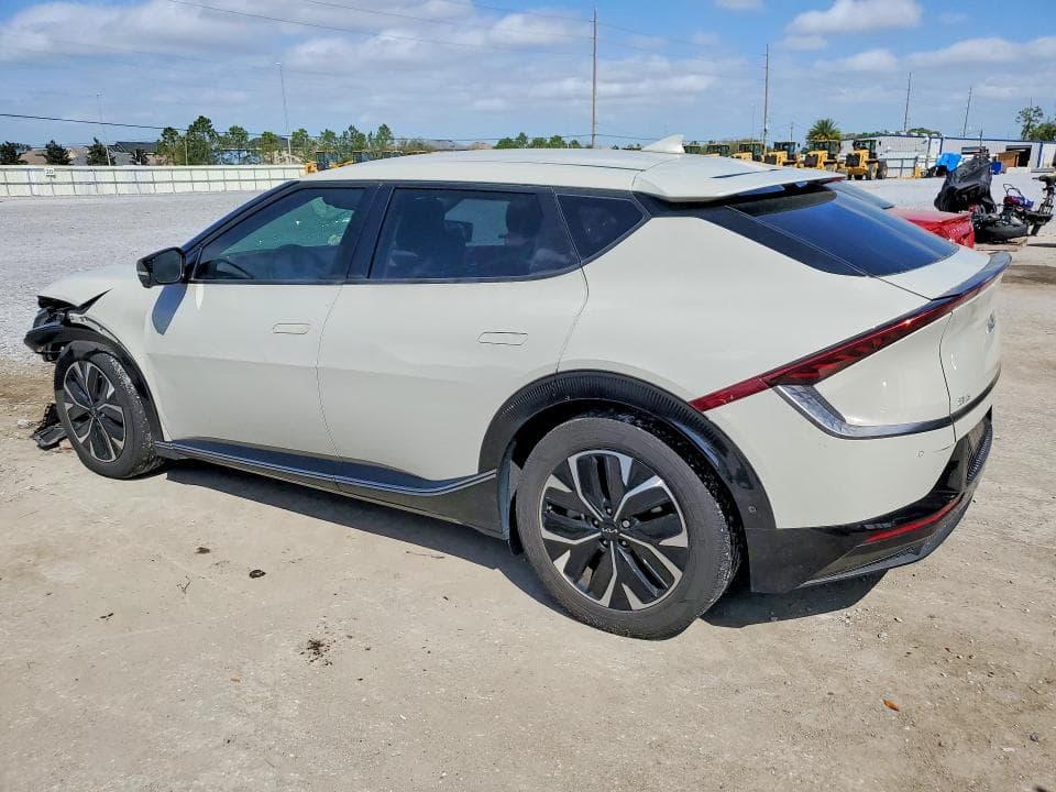 2022 KIA EV6 WIND 2