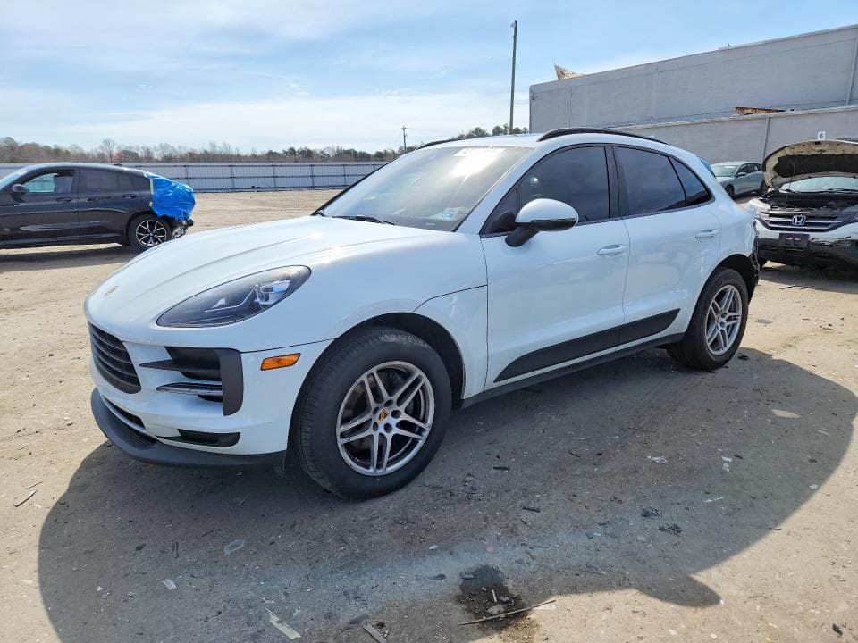 2019 PORSCHE MACAN - 1