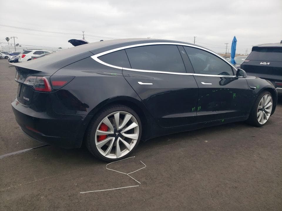 2018 TESLA MODEL 3 3