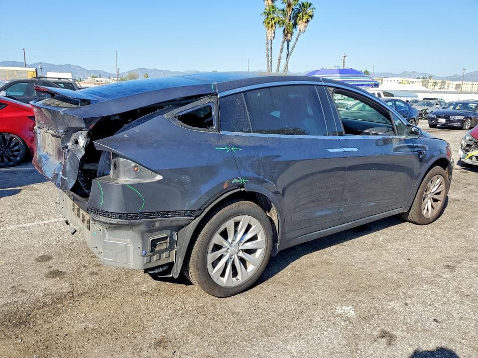 2019 TESLA MODEL X 3
