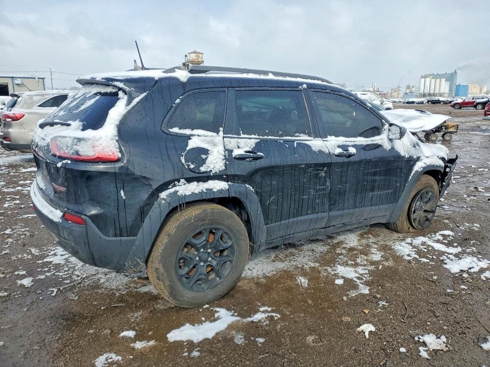 2019 JEEP CHEROKEE TRAILHAWK 3