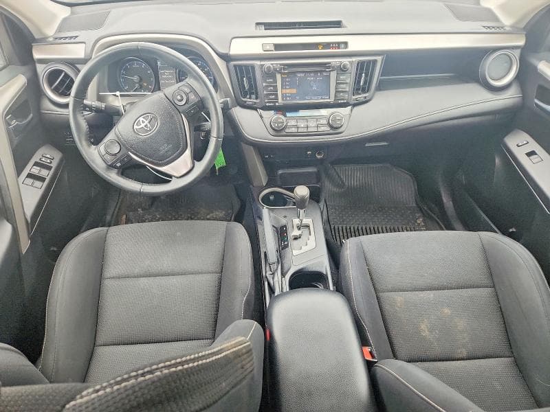 2017 TOYOTA RAV4 XLE 8