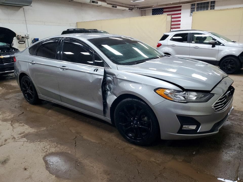 2020 FORD FUSION SE 4