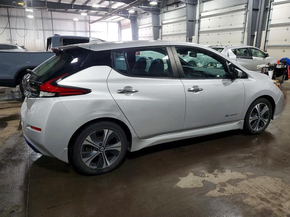 2018 NISSAN LEAF SV 3