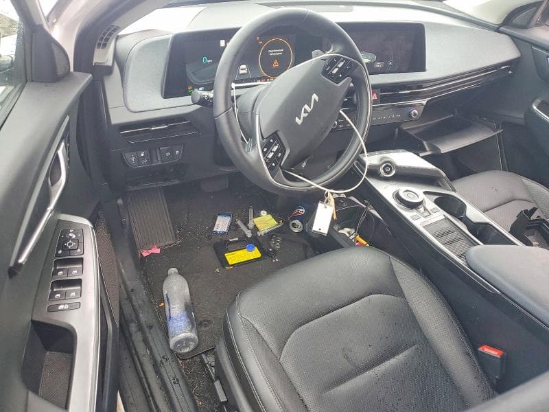 2023 KIA EV6 WIND 8