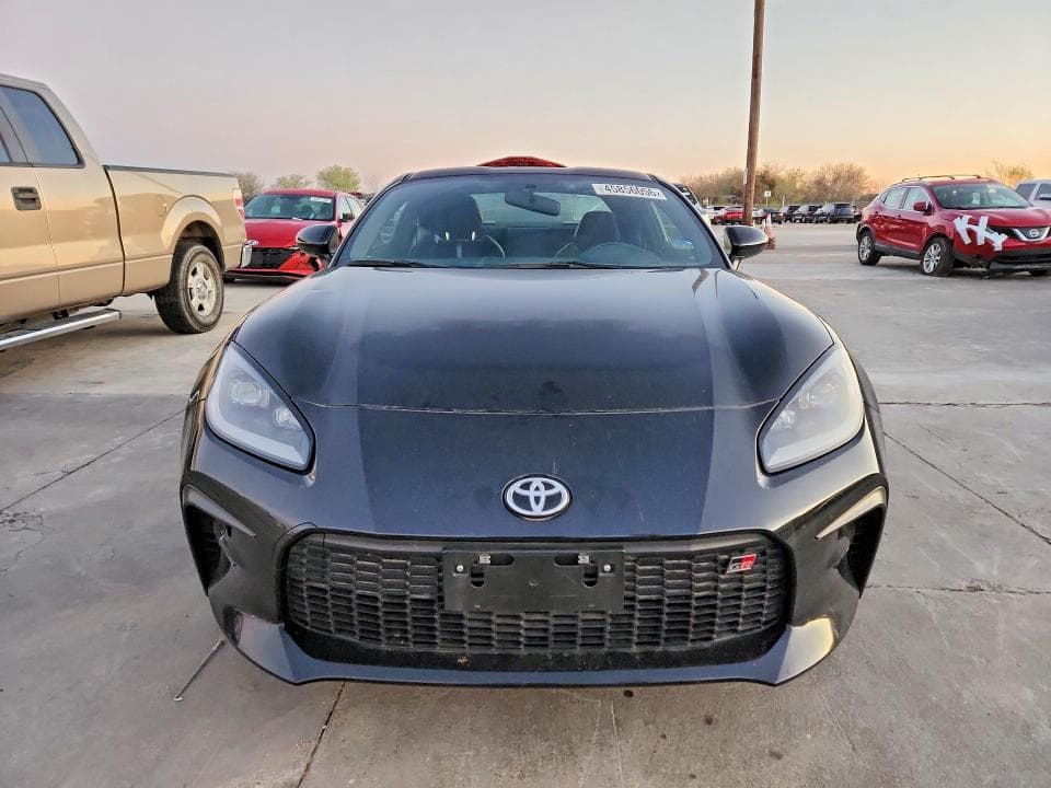 2023 TOYOTA GR86 5