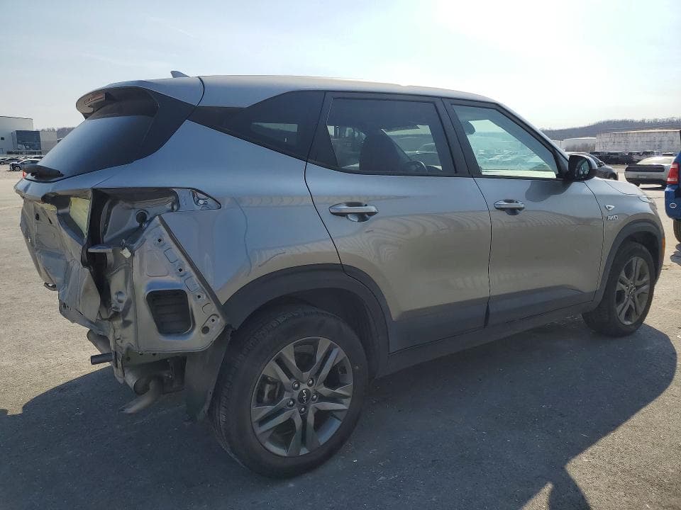 2023 KIA SELTOS LX 3