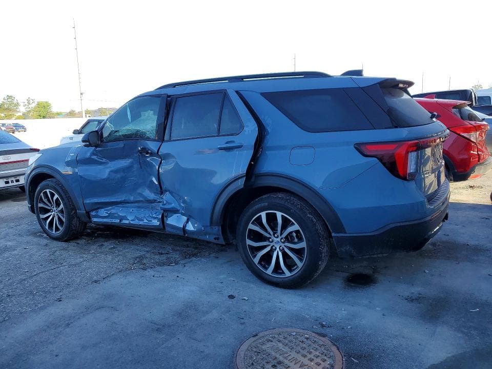 2025 FORD EXPLORER ST-LINE 2