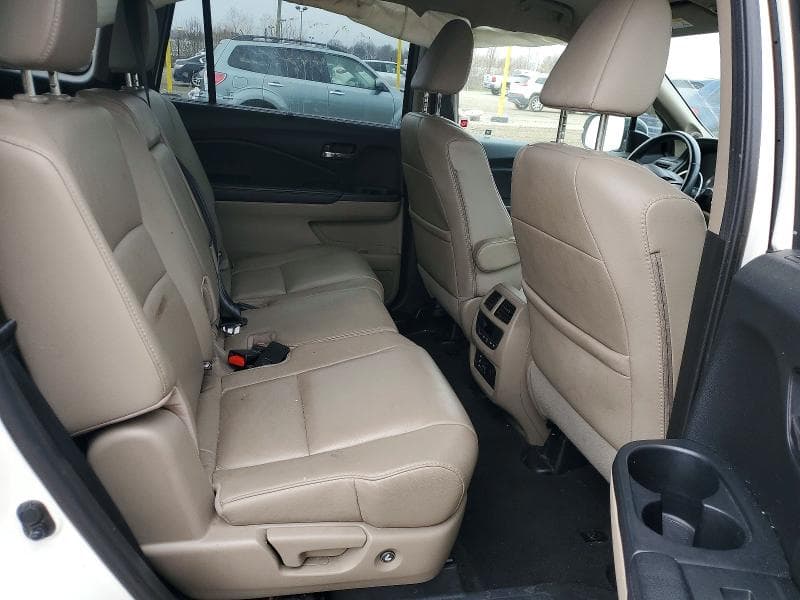 2017 HONDA PILOT TOURING 11