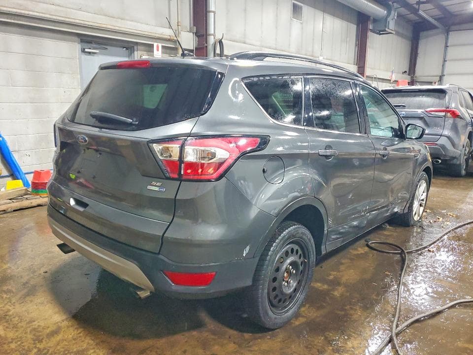 2017 FORD ESCAPE SE 3