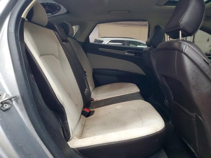 2020 FORD FUSION SE 10