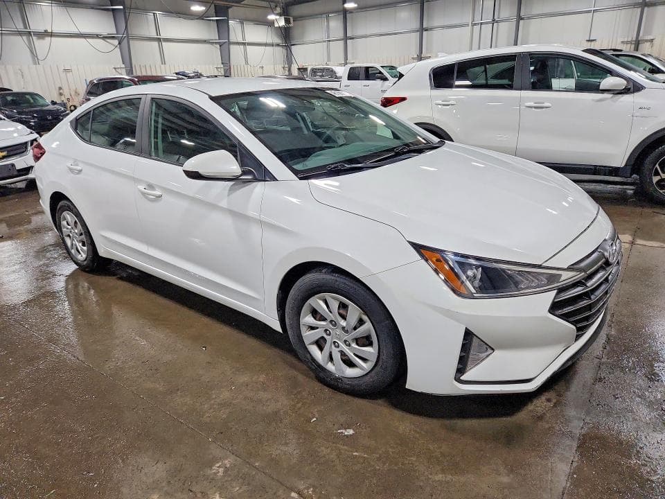 2020 HYUNDAI ELANTRA SE 4