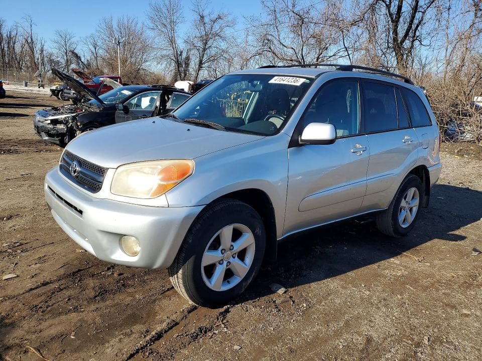 2004 TOYOTA RAV4