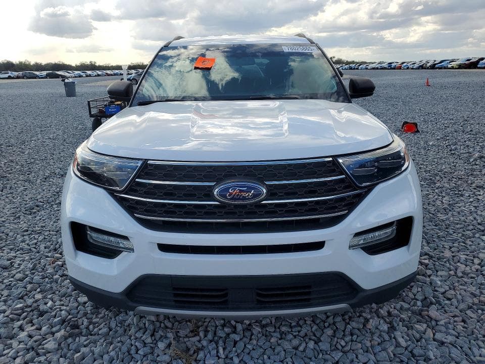 2022 FORD EXPLORER XLT 5