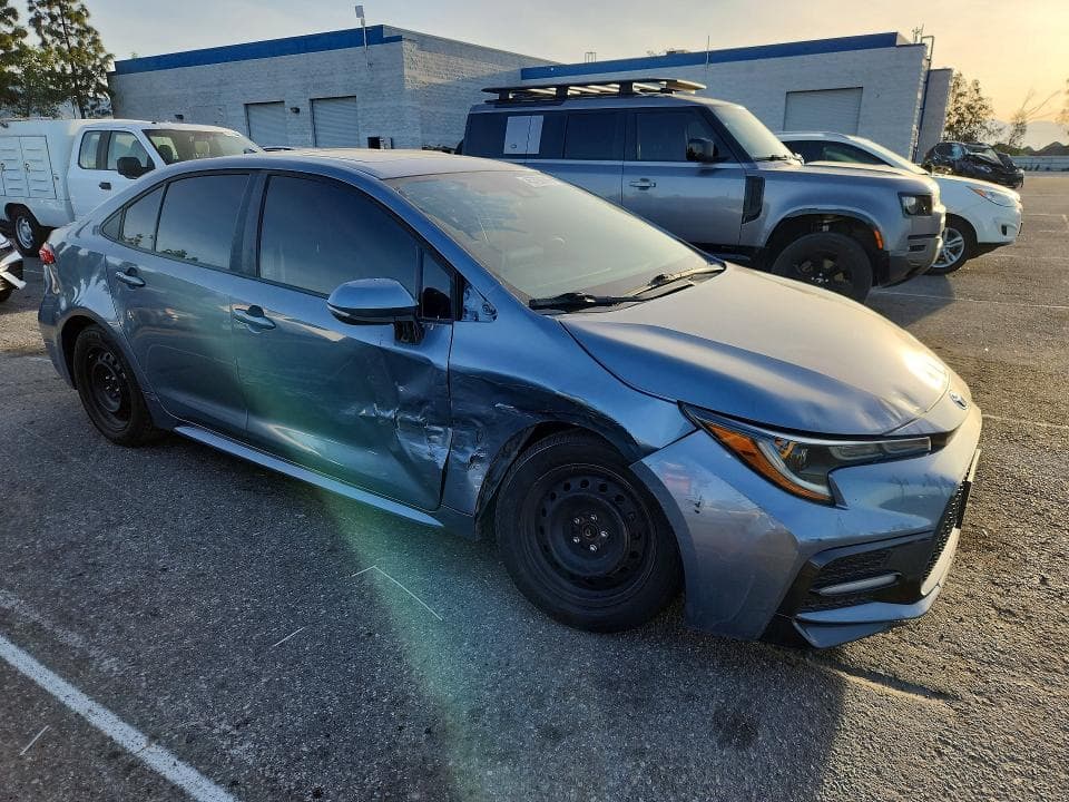 2021 TOYOTA COROLLA SE 4