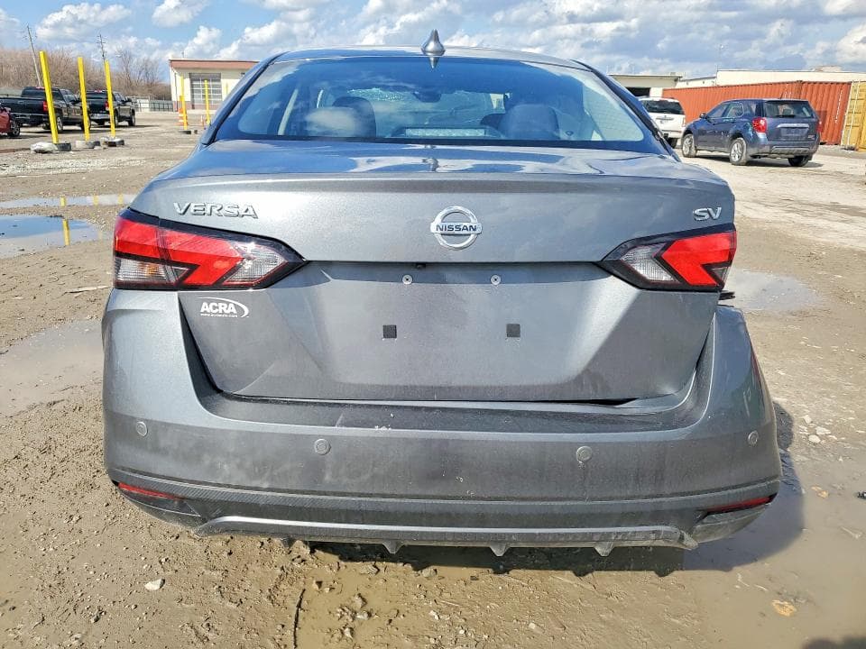 2022 NISSAN VERSA SV 6