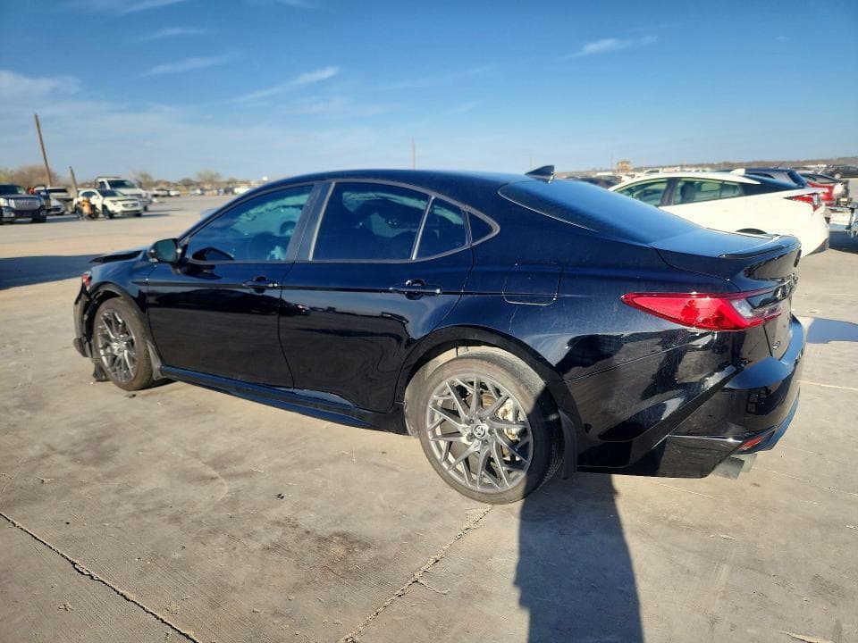 2025 TOYOTA CAMRY XSE 2
