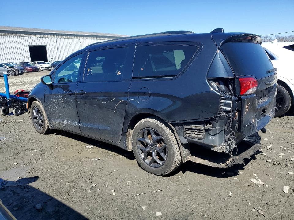 2019 CHRYSLER PACIFICA TOURING L 2