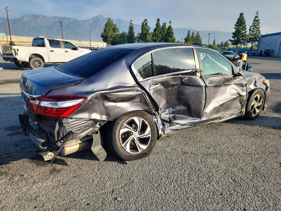 2017 HONDA ACCORD LX 3
