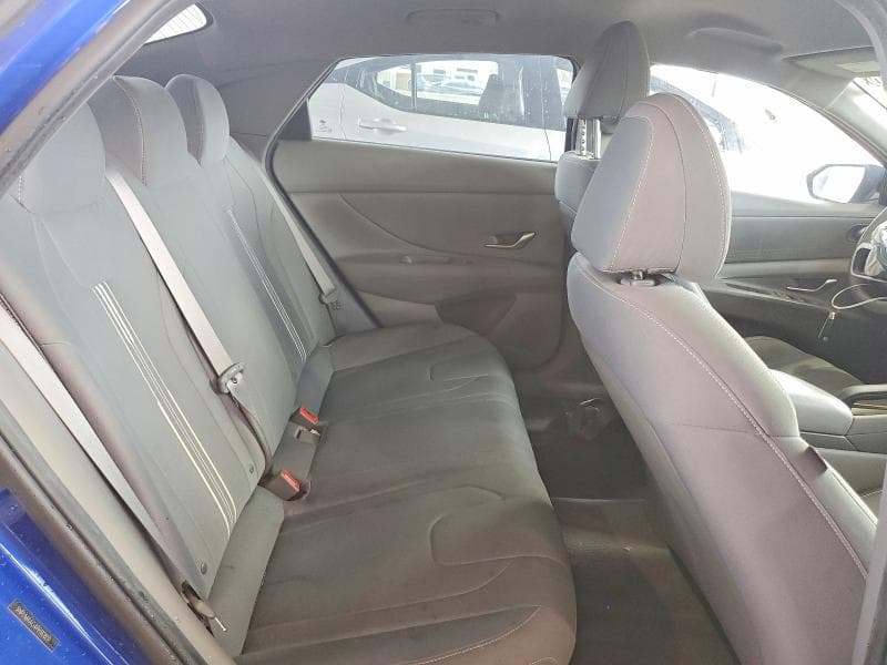 2023 HYUNDAI ELANTRA SEL 10