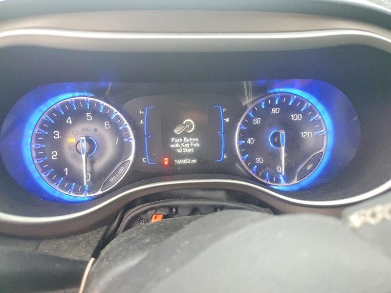2022 CHRYSLER VOYAGER 9