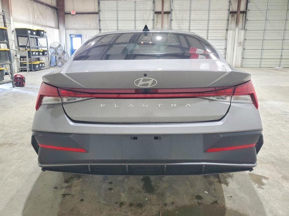 2024 HYUNDAI ELANTRA SEL 6