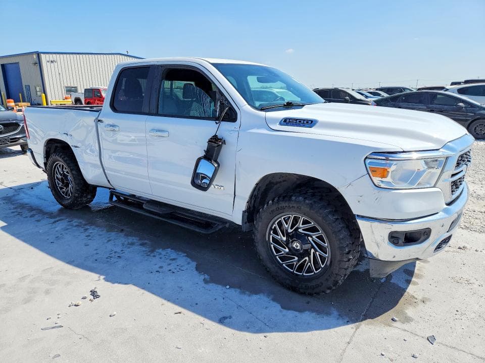 2022 RAM 1500 BIG HORN 4
