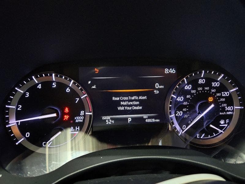 2022 TOYOTA HIGHLANDER XLE 9