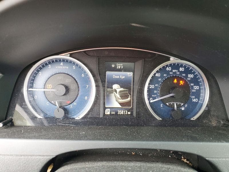 2017 TOYOTA CAMRY XLE V6 9