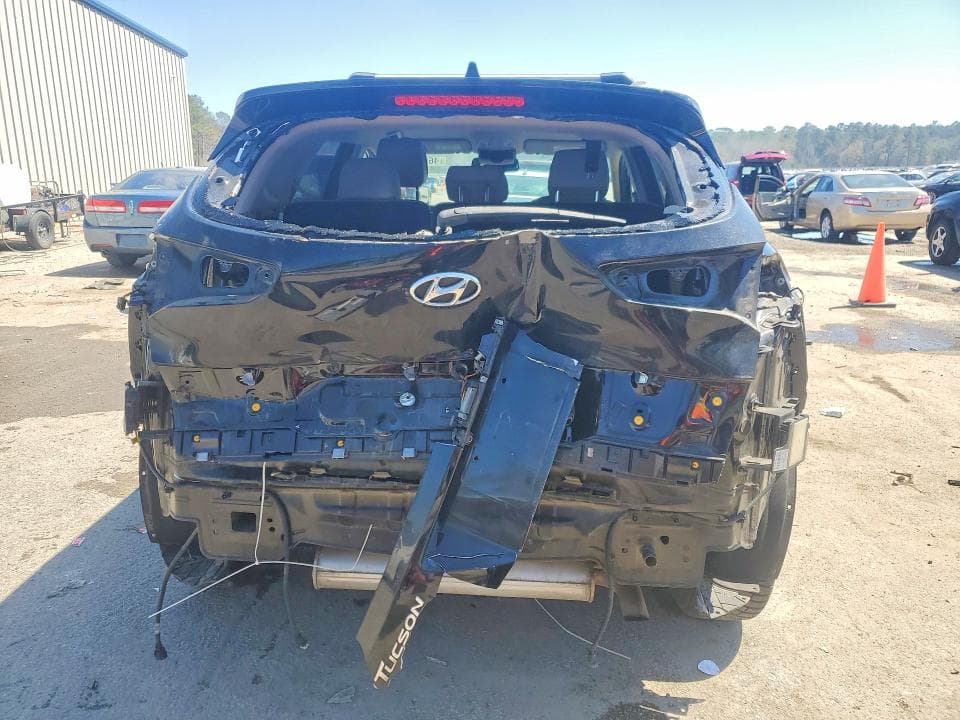 2017 HYUNDAI TUCSON SE PLUS 6