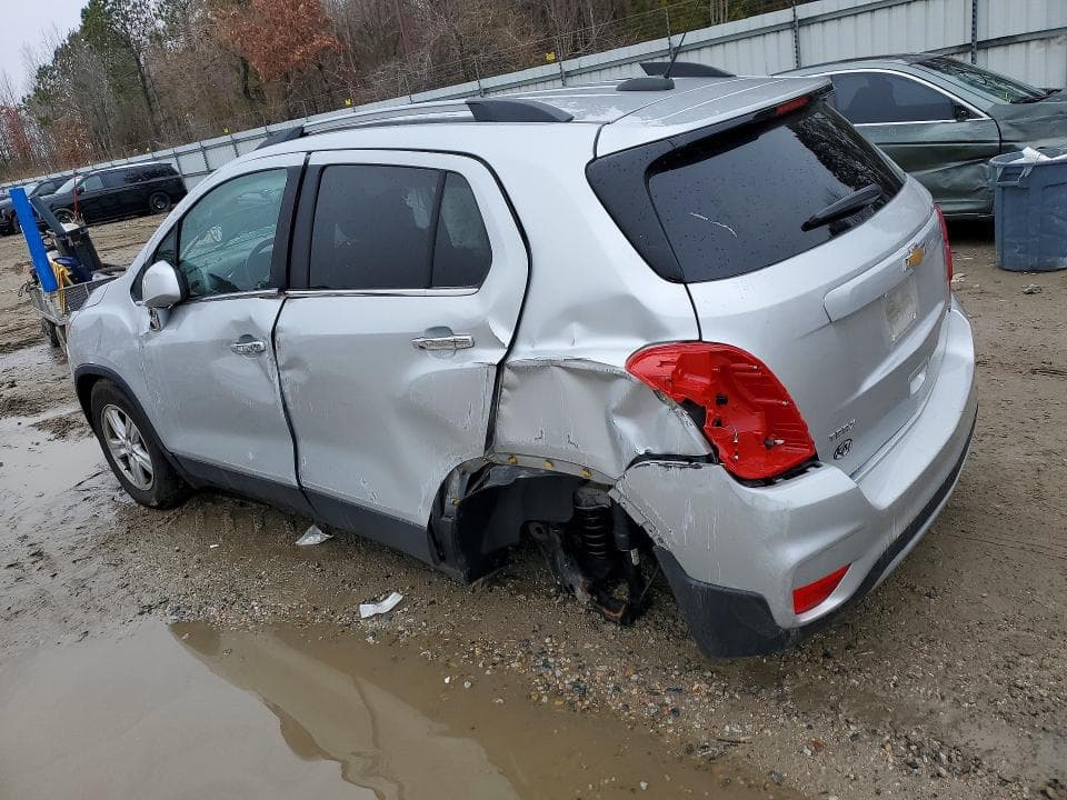 2020 CHEVROLET TRAX 1LT 2