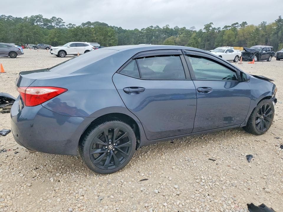 2018 TOYOTA COROLLA LE 3