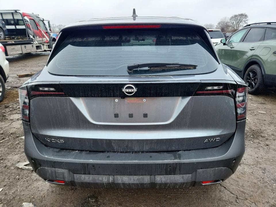 2025 NISSAN KICKS S 6