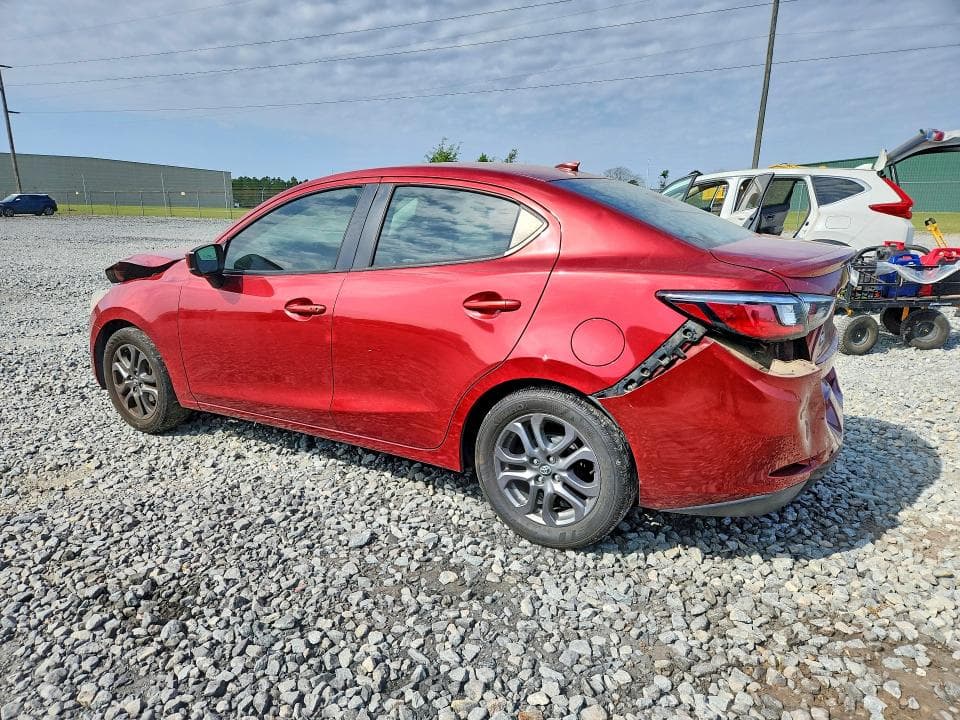 2020 TOYOTA YARIS LE 3