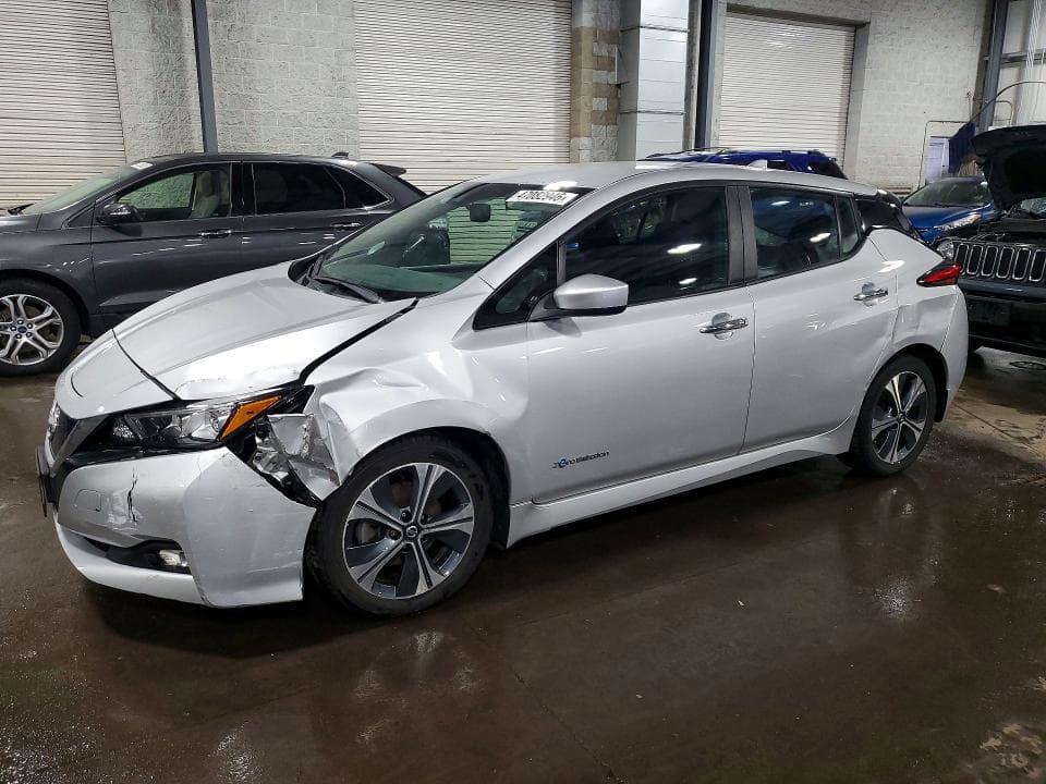 2018 NISSAN LEAF SV - 1