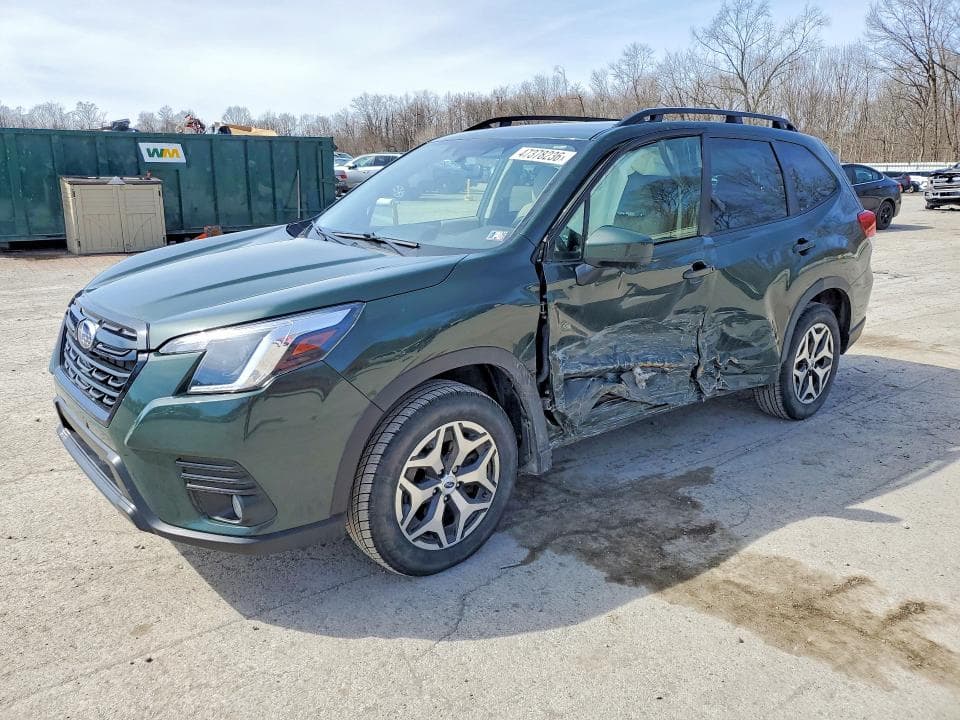 2022 SUBARU FORESTER - 1