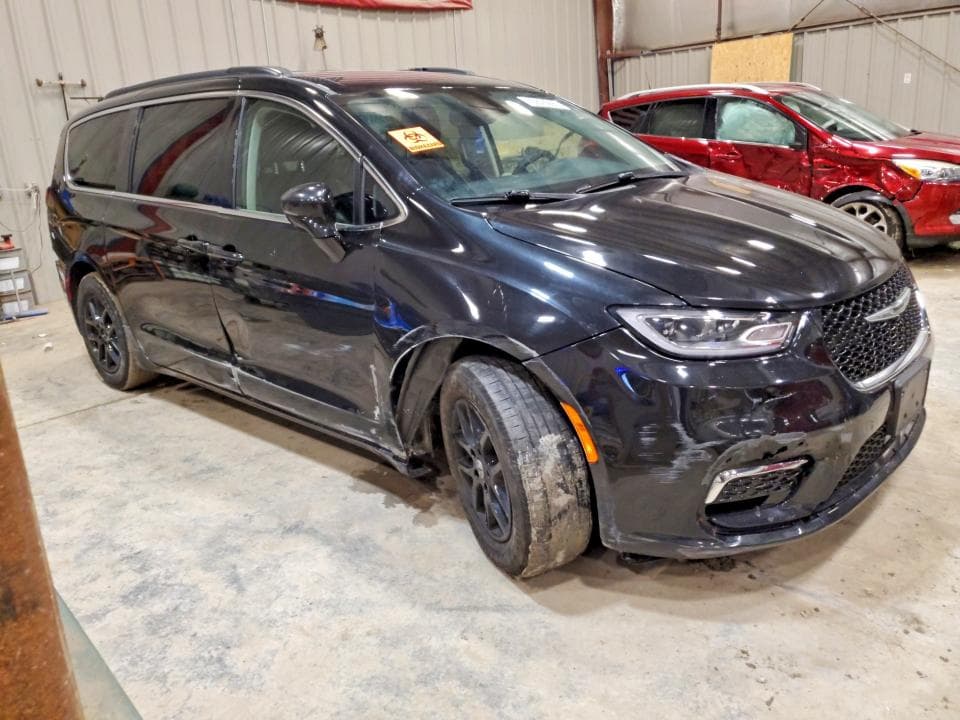2022 CHRYSLER PACIFICA TOURING L 4