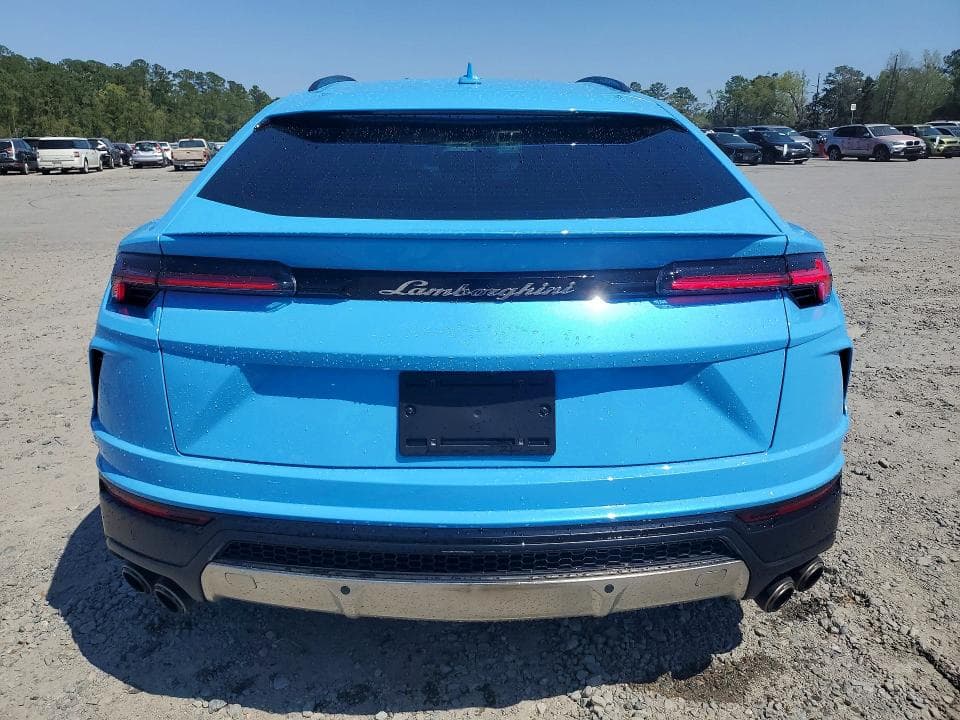 2022 LAMBORGHINI URUS 6