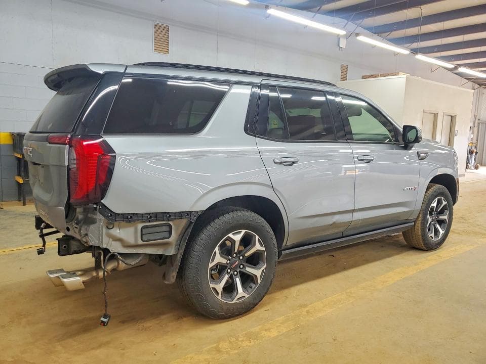 2025 GMC YUKON AT4 ULTIMATE 3